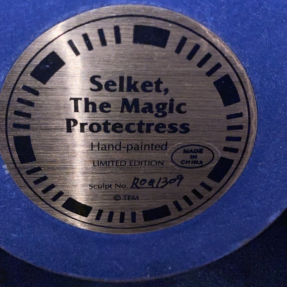 Egyptian Collectible Glass Dome - Picture 5 of 5